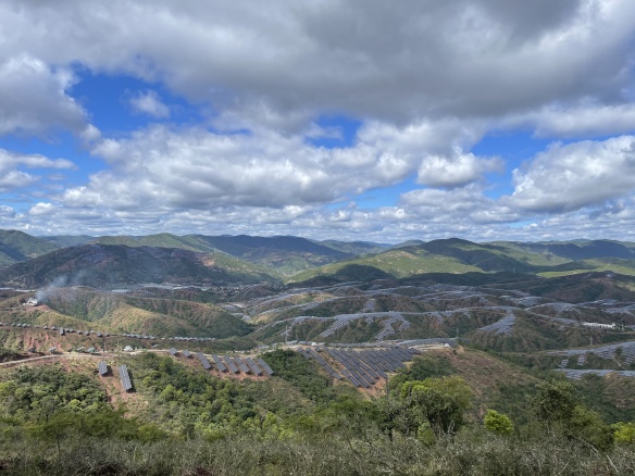全球足跡 | 陽光能源圓滿完成云南大莊鎮(zhèn)250MW光伏項目供貨任務