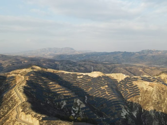 全球足跡 | “山地光谷”！陽(yáng)光能源助力山西忻州5萬(wàn)千瓦光伏項(xiàng)目全容量并網(wǎng)發(fā)電